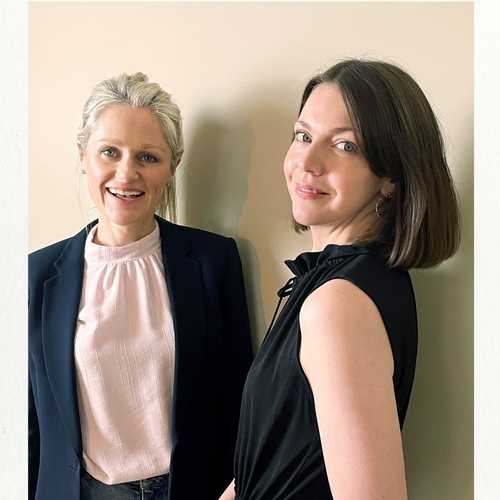 Putting the faces to the name (Laura Hitchcock right and Holley Spiers left). Together we bring our complementary skills, honed from our professional backgrounds, to the business (more about that coming on our website soon). Working together symbiotically, we get to know our clients, bringing our designs to life in ways they never thought possible. Get in touch to discover the art of possibility in your home.
#portraitphotography #photography #photooftheday #interiordesign #interiordesigners #designshow #photoshoot #smile #interiordesignilkley #interiors #interiordesigner #interiordesignilkley #interiordesignharrogate #interiordesignyorkshire #hitchcockspiersdesign #liftingthelid