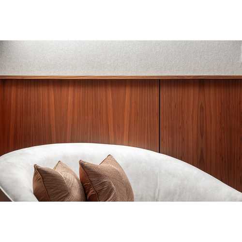 It's Friday and I'm flipping delighted. It's been a bonkers week of creative presentations, new client meetings, contractor site visits, implementation activity and a cheeky photoshoot thrown in for good measure. Despite all that, I remembered to pick Etta up from her dance class, which isn't always the case, so overall it's a good week.
This corner of our client's home provides a place for reflection and relaxation. Muted tones, balanced with natural materials and texture, provides the perfect peaceful spot. I might just invite myself round!
#itsfridayiminlove❤️🎶
#texturedwallpaper
#itsallaboutthedetail
#liftingthelid
#hitchcockspiersdesign