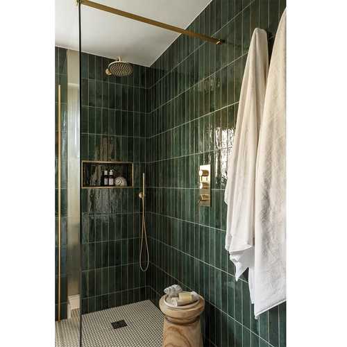 This bathroom is still a firm favourite. The different shades of green, against the brass creates the perfect balance 💚
I am guilty of spending far too long in the shower, especially on a cold day like today 🛁
We’re heading to the Bradford City of Culture 2025 opening ceremony this evening. It looks set to be a brilliant event, so long as we’re not the only people crazy enough to go in this weather 🥶 I’m going to need a seriously long shower when I get home!
#Bradfordcityofculture2025
#Longshowers
#Greenbathroom
#Luxurybathroomdesign
#liftingthelid
#hitchcockspiersdesign