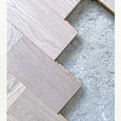 Taking the polish off the grid and getting back to the nitty-gritty, which in reality is 90% of the job. We don't mind... there is always something beautiful in contrasting textures and materials, finished and un-finished.
.
.
.
.
.
#engineeredoakwood #engineeredoakfloors #interiordesignhuby #interiordesigners #workinprogresss #kitchenfloorideas #kitchendesign #homedesign #interiors #interiordesignerharrogate