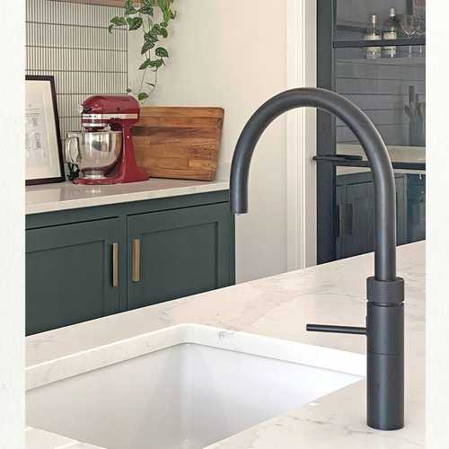 A separate pantry was a must-have in this open-plan kitchen. We removed an unnecessary second entrance to the front of the property by converting the porch into the walk-in pantry.
#kitchendesign #interiordesign #interiordesignyorkshire #kitcheninspo #victorianhome #yorkshirehome #shakerkitchen #kitchendiner #pantry #hitchcockspiersdesign #thefoundryman